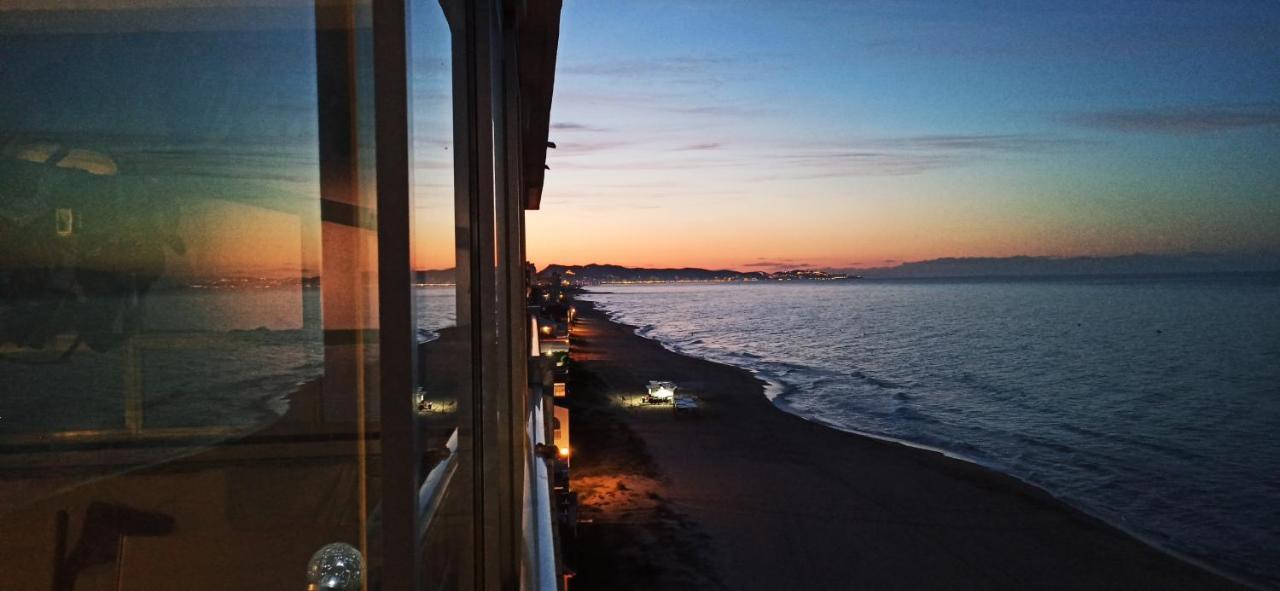 Sunset Room At Front Beach - Habitacion En La Playa Piso Privado Tavernes de Valldigna Exterior photo