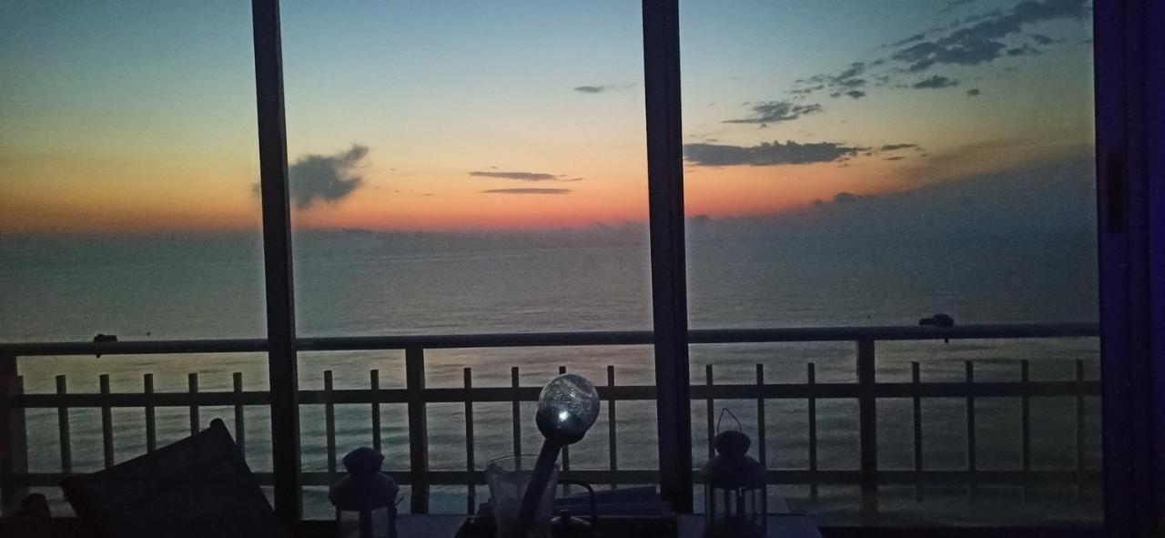Sunset Room At Front Beach - Habitacion En La Playa Piso Privado Tavernes de Valldigna Exterior photo