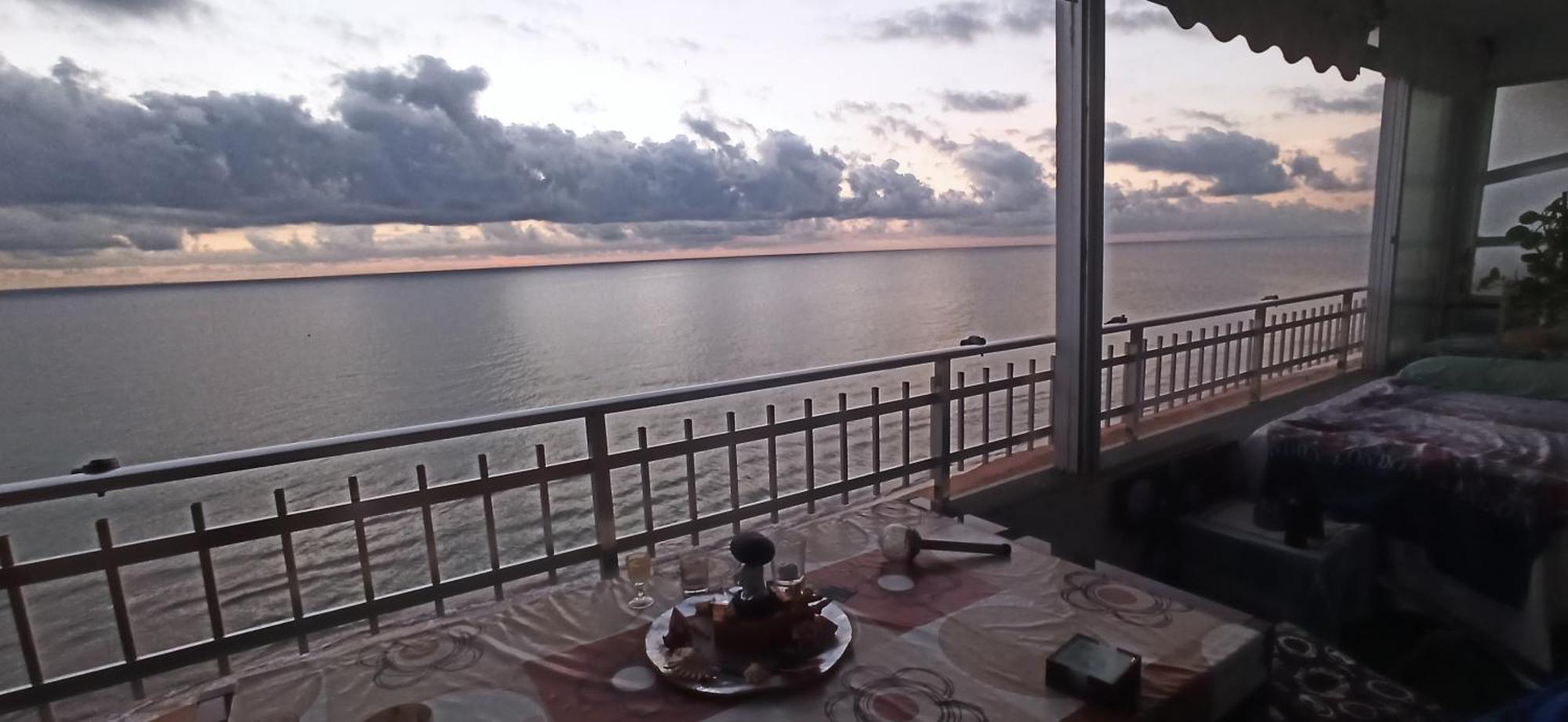 Sunset Room At Front Beach - Habitacion En La Playa Piso Privado Tavernes de Valldigna Exterior photo
